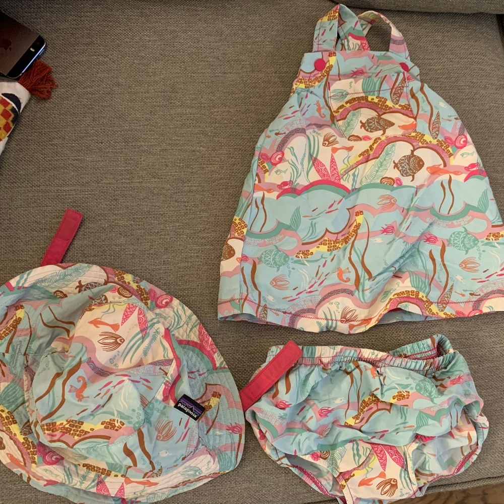Patagonia baggies sun dress and hat 12M